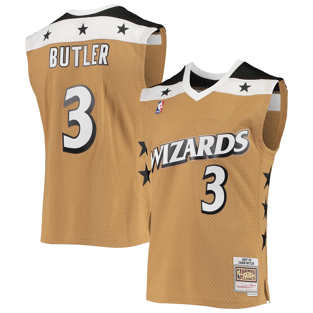 Maillot Swingman Mitchell & Ness Caron Butler Gold Washington Wizards 2001/02 Hardwood Classics pour hommes