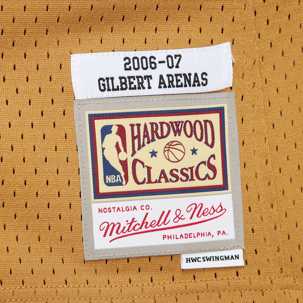 Maillot Swingman Mitchell & Ness Gilbert Arenas Gold Washington Wizards 2006/07 Hardwood Classics pour hommes