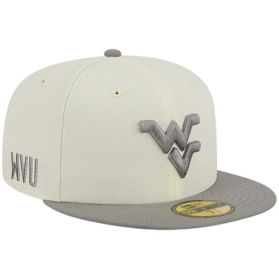 Casquette ajustée 59FIFTY Stone/Grey West Virginia Mountaineers Chrome & Concrete New Era pour homme