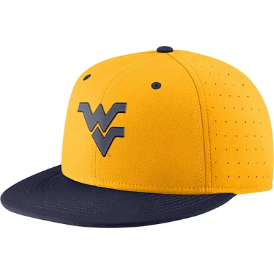 Men's Nike Gold West Virginia Mountaineers Aero True Baseball Performance Fitted Hat