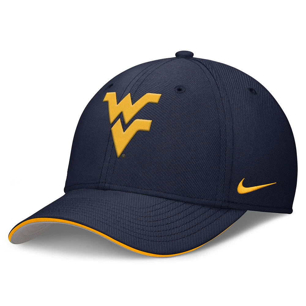 V110793 WVU NCAA FB Nike 2025 Dugout Entraîneurs Dri-Fit Rise Swoosh Flex HATMENFLX NC03-41S-WVN-190 #22