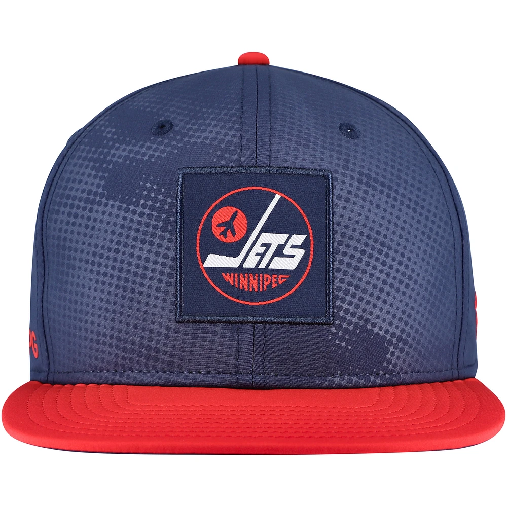 Casquette Snapback authentique Pro Rink des Jets de Winnipeg pour hommes Fanatics bleu marine/rouge