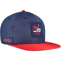 Casquette Snapback authentique Pro Rink des Jets de Winnipeg pour hommes Fanatics bleu marine/rouge