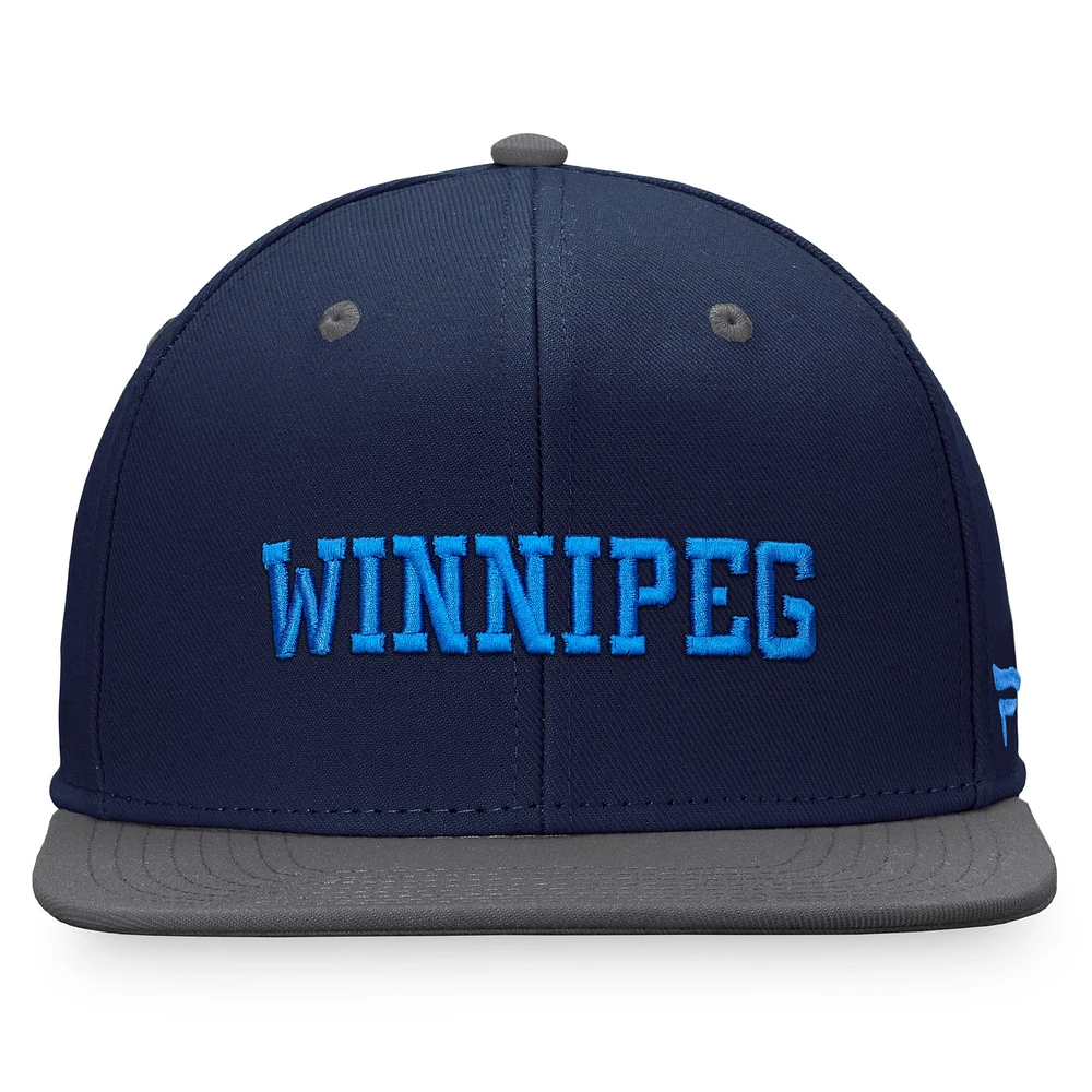 Fanatics pour hommes bleu marine/bleu Winnipeg Jets Heritage City bicolore - Casquette Snapback