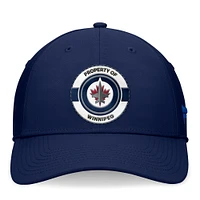 Casquette flexible authentique du camp d'entraînement professionnel des Jets de Winnipeg Fanatics pour hommes, bleu marine