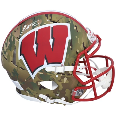 Casque authentique Riddell Camo Alternate Speed ​​autographié par Jonathan Taylor Wisconsin Badgers