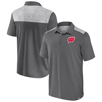 Polo emblématique brossé et bloqué gris Wisconsin Badgers Fanatics pour hommes