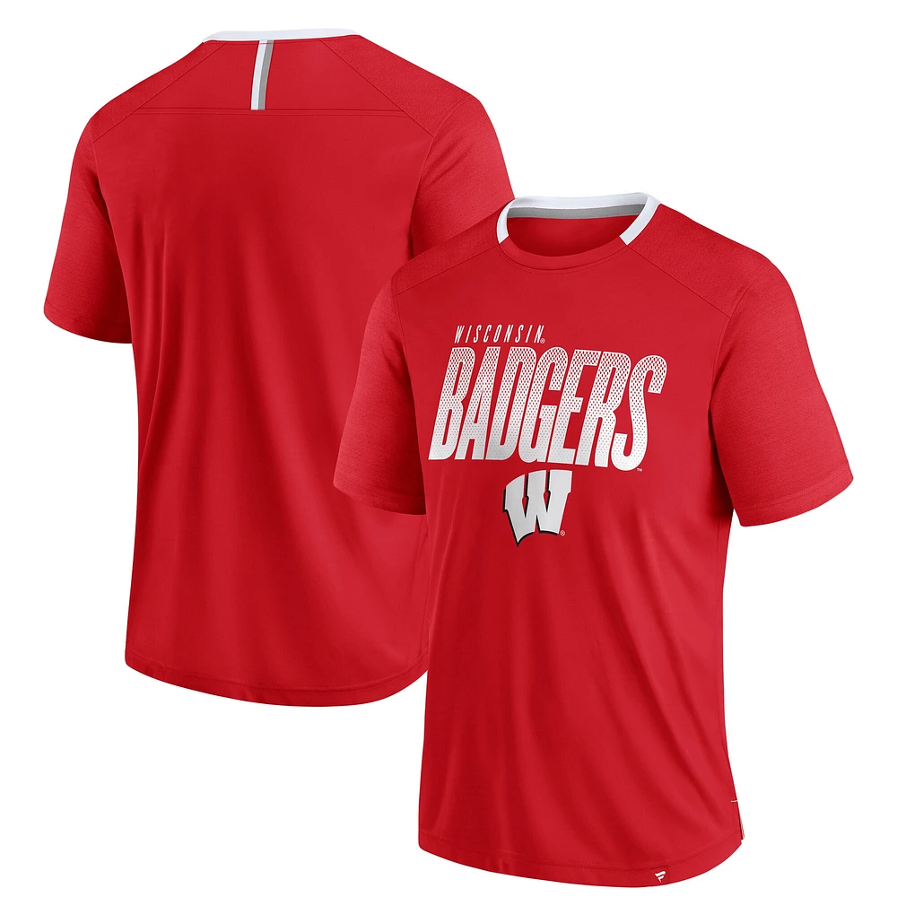 Men's Fanatics Wisconsin Badgers Defender Fade Slant T-Shirt