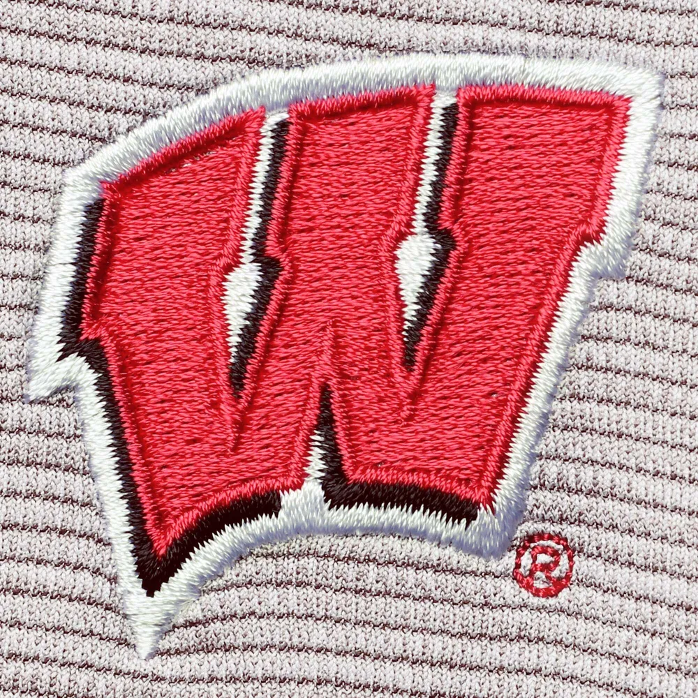 Veste Tommy Bahama Charcoal Wisconsin Badgers Play Action Raglan demi-zip pour hommes