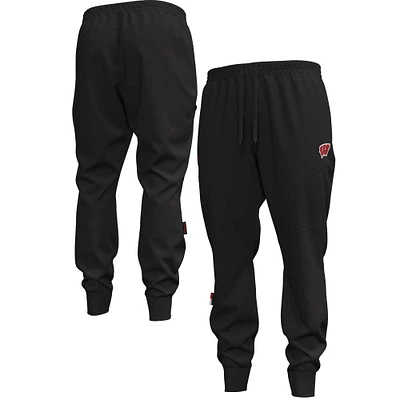 Men's Under Armour Black Wisconsin Badgers Unstoppable Fleece Jogger Pants