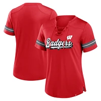 T-shirt à lacets et col en V Athena pour femmes Fanatics Red Wisconsin Badgers Fundamental Overtime Readiness