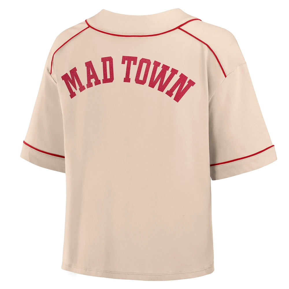 T-shirt court surdimensionné à col en V et imprimé Dominant Force pour femme, couleur beige, des Wisconsin Badgers