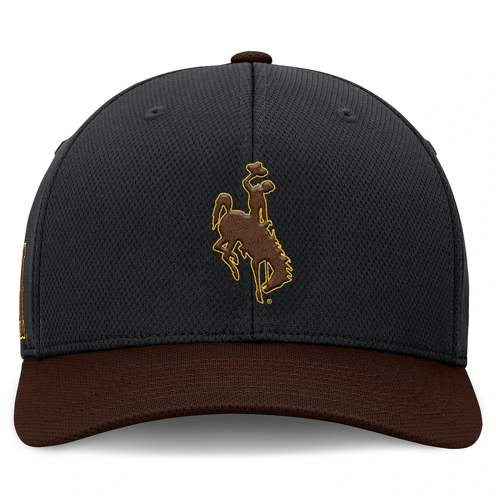 Men's Top of the World  Brown Wyoming Cowboys Reflex Fitted Hat