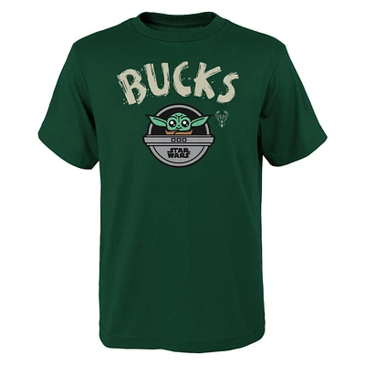 T-shirt vert chasseur pour jeunes Milwaukee Bucks Star Wars The Child