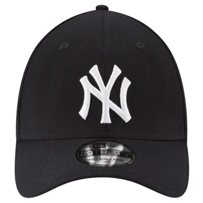 New Era Men's New Era Navy New York Yankees Team Rustic 9TWENTY Trucker  Adjustable Hat