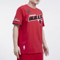 Pro Standard Mens Bulls Varsity Red T-Shirt - Red/Red