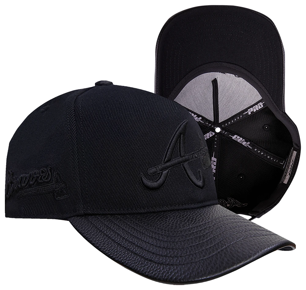 Pro Standard Mens Pro Standard Braves Blackout Pinch Front Strapback - Mens Black/Black Size One Size