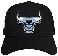 Pro Standard Mens Pro Standard Bulls 3 Peat Trucker Hat - Mens Red/Black Size One Size