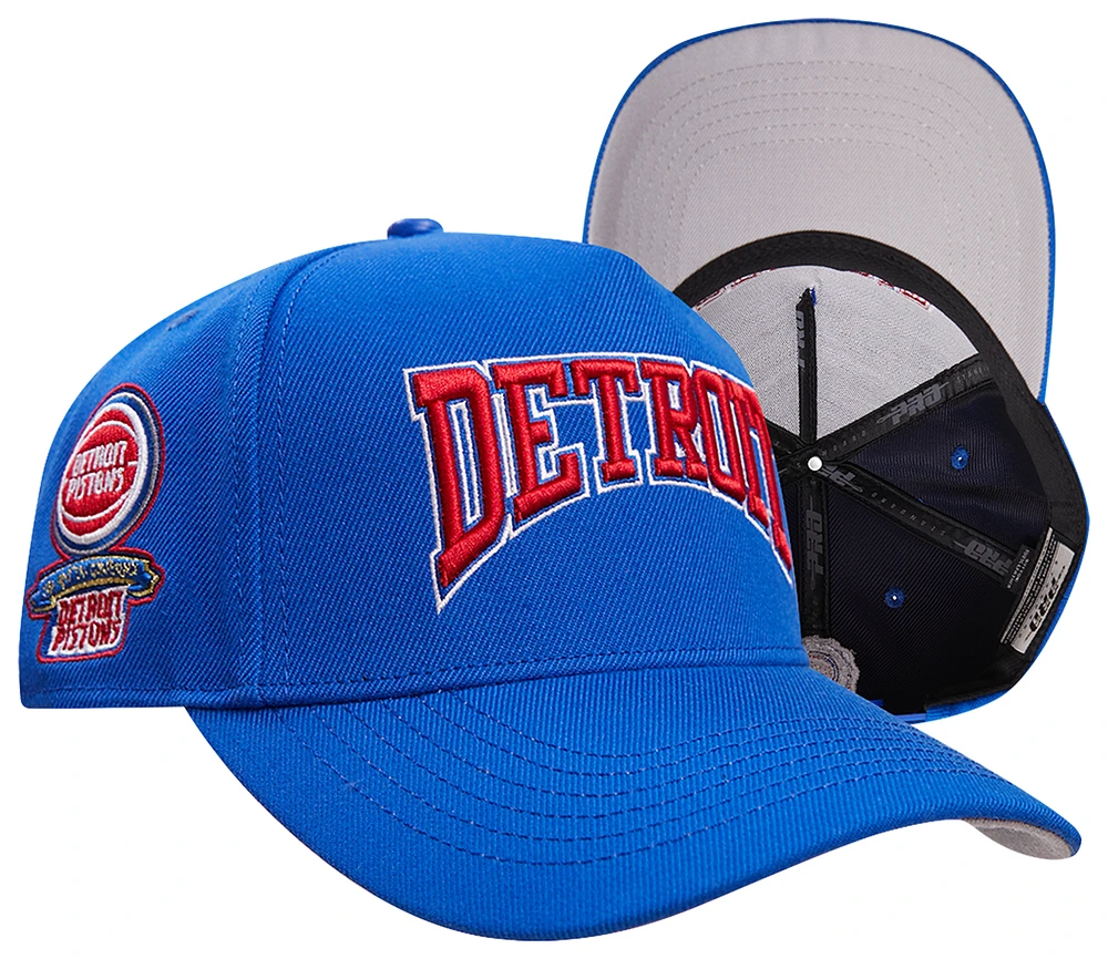 Pro Standard Pistons Crest Emblem Flatbrim Snapback - Men's