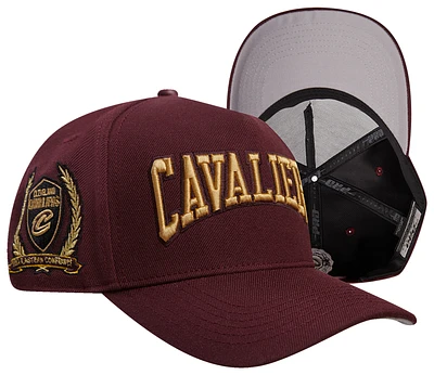 Pro Standard Mens Pro Standard Cavaliers Crest Emblem Flatbrim Snapback - Mens Maroon/Maroon Size One Size