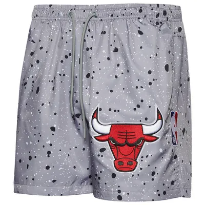 Pro Standard Bulls AOP Splatter Woven Shorts