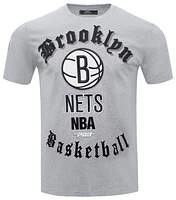 Pro Standard NETS OLD ENGLISH SJ TEE - Men's