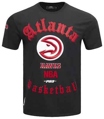 Pro Standard HAWKS OLD ENGLISH SJ TEE - Men's