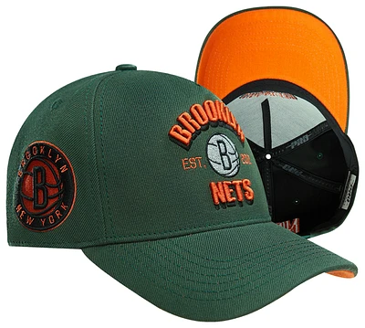 Pro Standard Nets Script Pinch Front Snapback - Men's