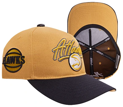 Pro Standard Mens Pro Standard Hawks Script Pinch Front Snapback - Mens Yellow/White Size One Size