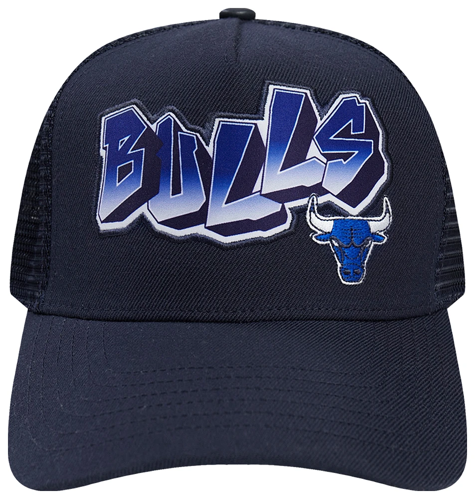 Pro Standard Mens Pro Standard Bulls Spray Paint Pinch Front Trucker - Mens Navy/Navy Size One Size