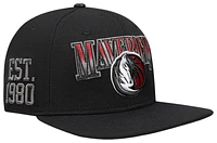 Pro Standard Mens Pro Standard Mavericks Bred Pro Six Snapback Cap - Mens Black/Red Size One Size