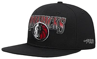 Pro Standard Mavericks Bred Pro Six Snapback Cap - Men's