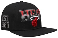 Pro Standard Mens Pro Standard Heat Bred Pro Six Snapback Cap - Mens Black/Red Size One Size