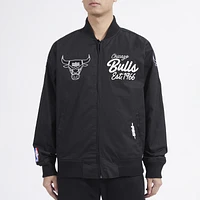 Chicago Bulls Pro Standard NBA Twill Jacket - Mens Red/Black