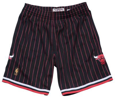 Mitchell & Ness Bulls Swingman Shorts