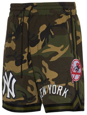 Pro Standard Yankees Team Shorts