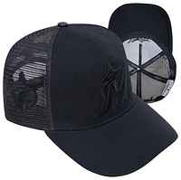 Pro Standard Marlins  Classic Pinch Front Trucker - Men's