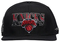 Pro Standard Knicks Bred Pro Six Snapback Cap - Men's