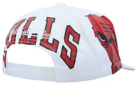Mitchell & Ness Mens Mitchell & Ness Bulls In Your Face Deadstock Snapback - Mens White/Red Size One Size