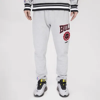 Pro Standard Mens Bulls Crest Emblem Rib Fleece Sweatpants - Grey/Gray