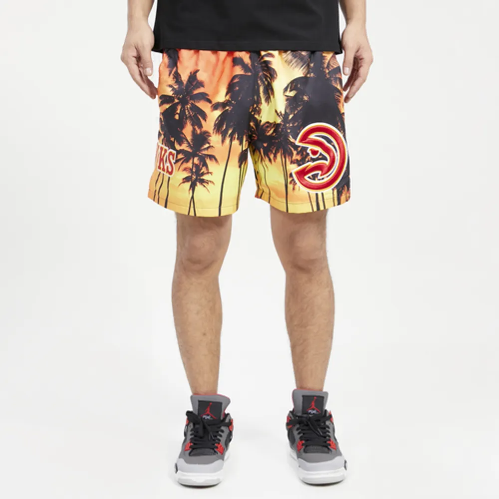 Pro Standard Hawks Woven Shorts