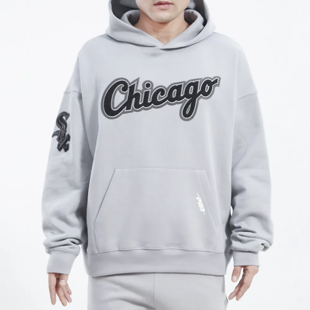 Men's Chicago White Sox Pro Standard Black Team Logo Pullover Hoodie