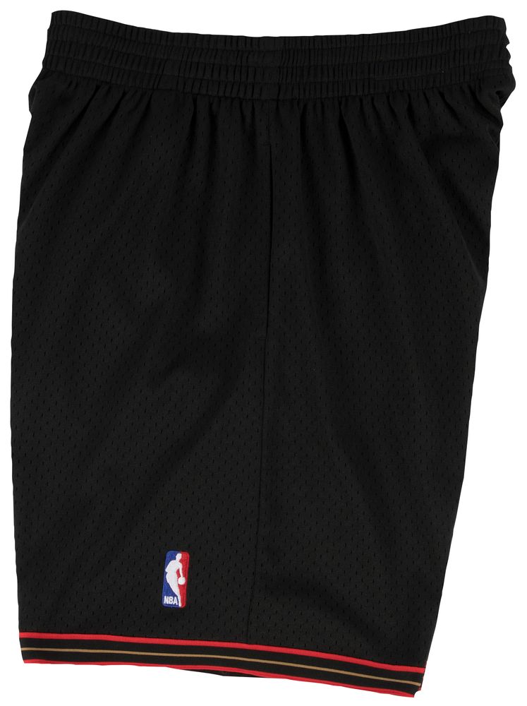 Mitchell & Ness 76ers Shorts