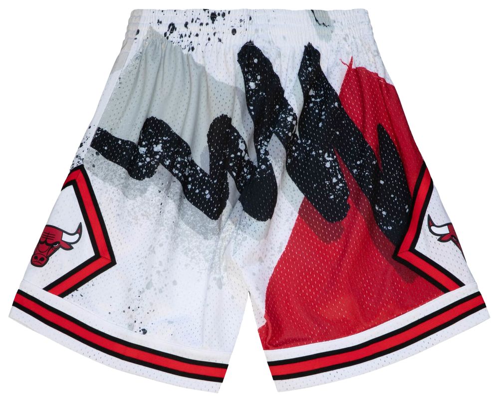 Mitchell & Ness Bulls Hyp Hoops Shorts