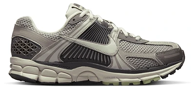 Nike Womens Zoom Vomero 5