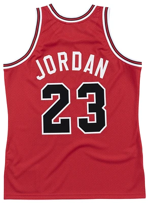 Mitchell & Ness Mens Michael Jordan Bulls Authentic Jersey