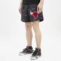 Pro Standard Bulls Mini Logo Woven Shorts  - Men's