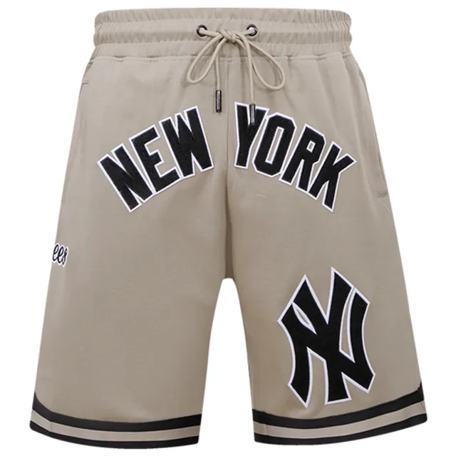 Pro Standard New York Yankees Shorts