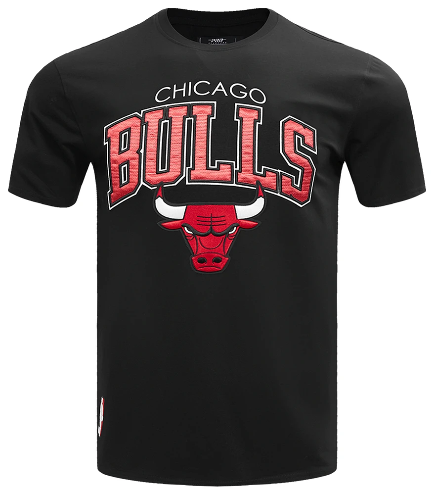 Pro Standard Mens Bulls Short Sleeve T-Shirt