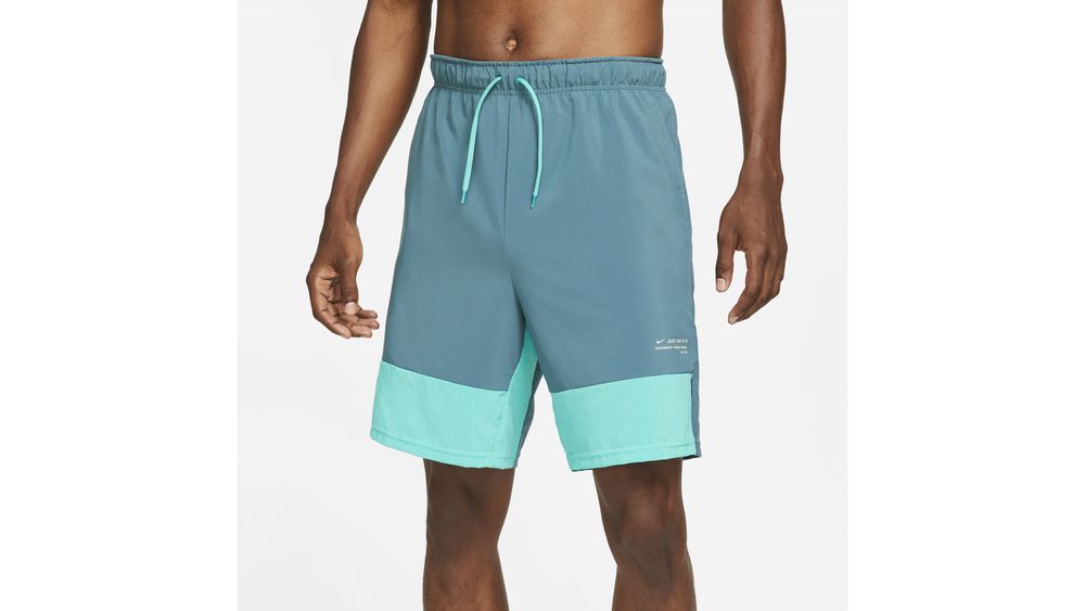 footlocker nike woven shorts